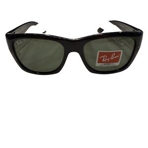 Ray Ban Unisex Sunglasses Polarized RB 4194 601 Black Rim / Green Lenses NWT